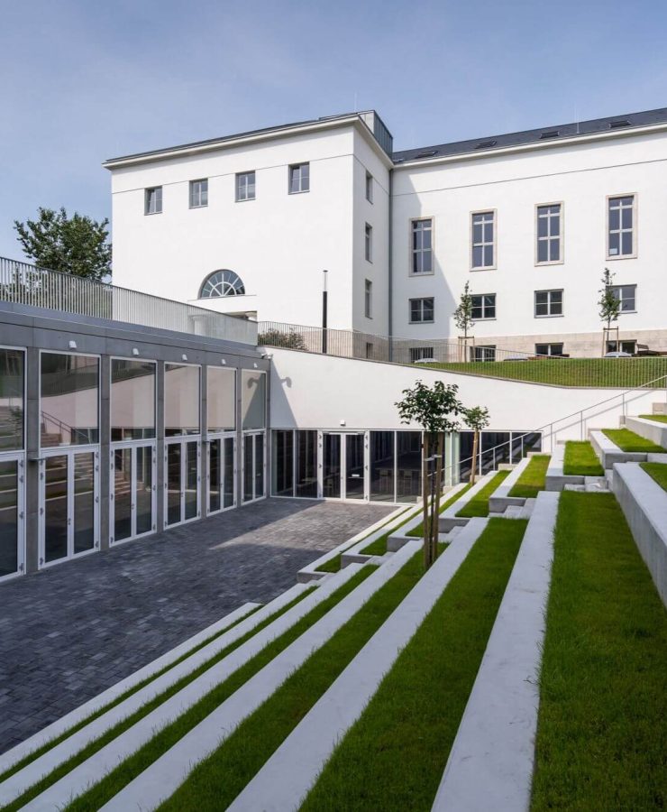 mome_campus (9) mome_campus (9)